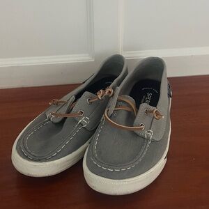 Grey Woman’s Sperrys